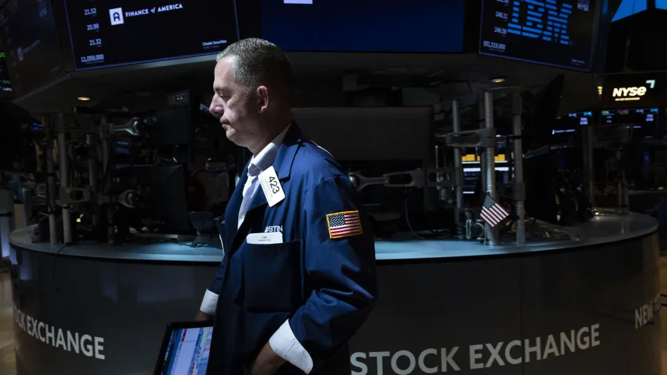 Wall Street fecha com recordes do Dow, Nasdaq e S&P500