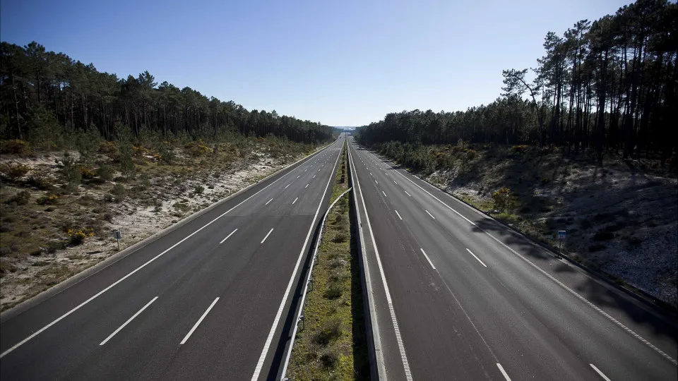AdC dá luz verde à compra de concessões de autoestradas por