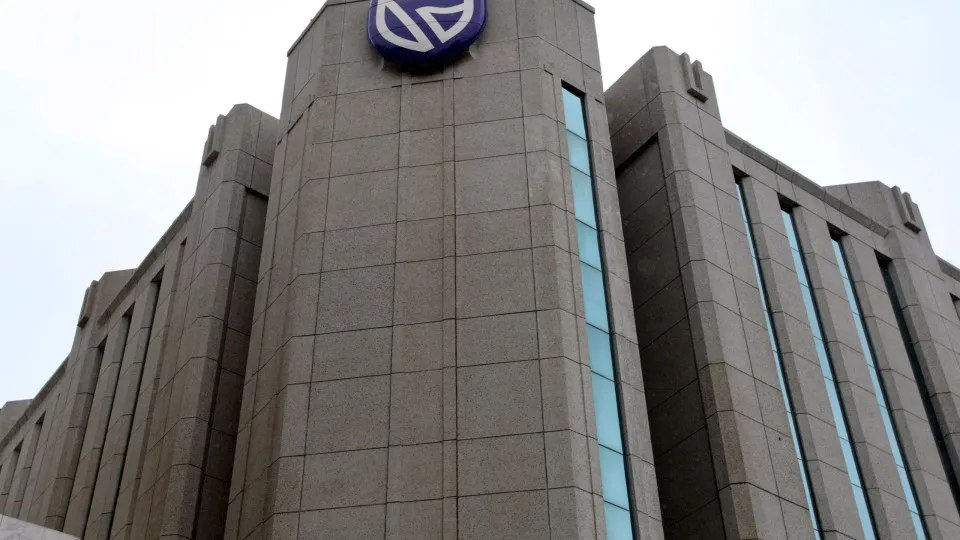Após abrandamento, Standard Bank vê Angola a crescer 2,9% em