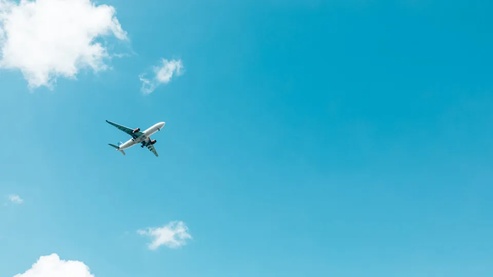Aproveitar a Black Friday para marcar viagem? Voos são "24%
