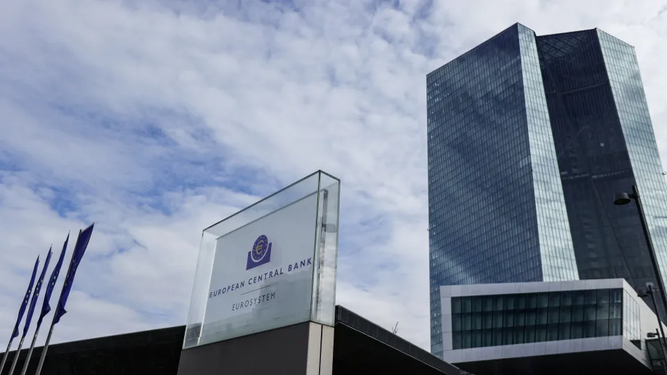 BCE considerou que dez bancos da zona euro tinham provisões