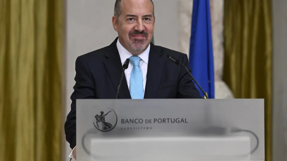 Bancos têm de "responsabilizar-se por algoritmos" de