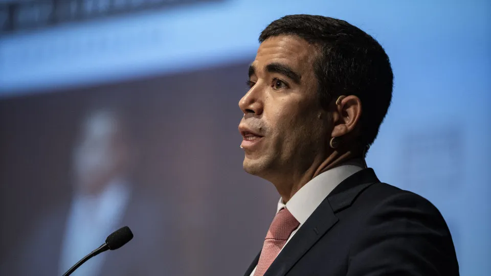 "Bola está no Parlamento": Governo já fez proposta de verbas