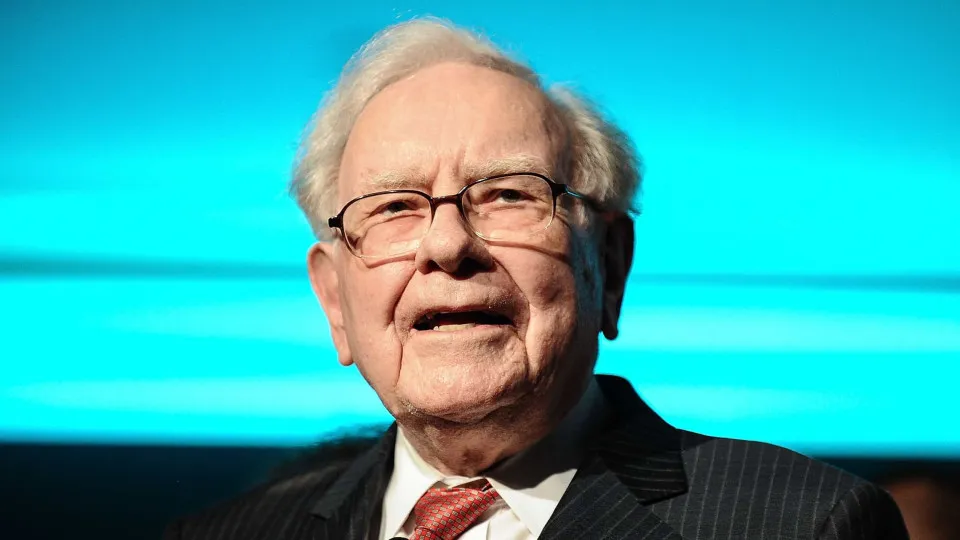 Buffett sai da Berkshire Hathaway mas mantém grande parte da