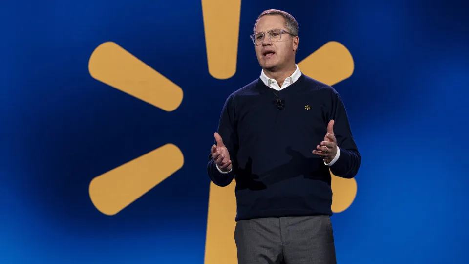 CEO da Walmart surpreende com anúncio da reforma aos 59 anos