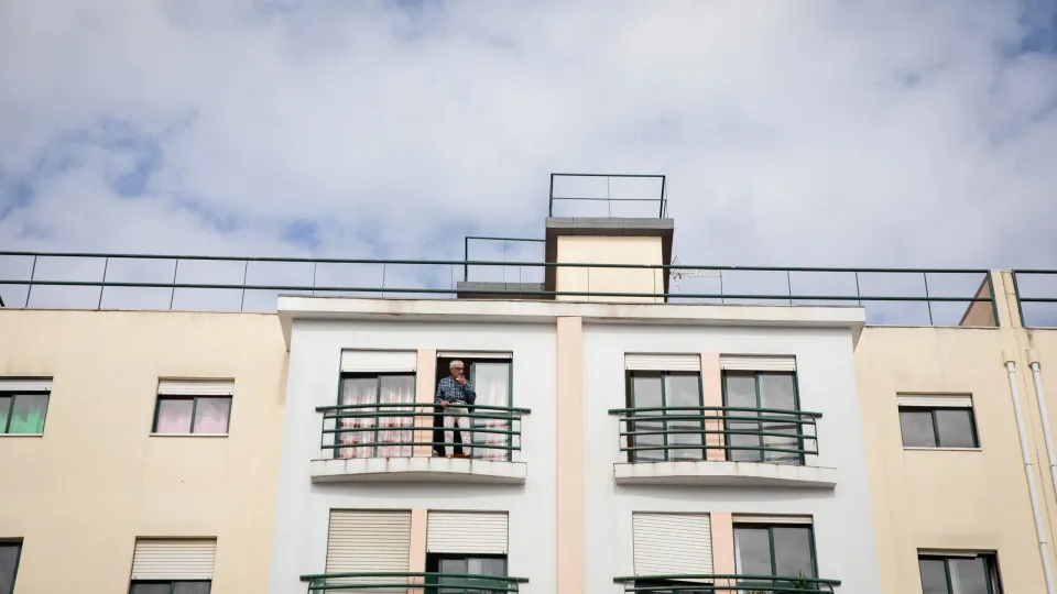 Euribor cai a 3, 6 e 12 meses. Termina mês com a média de