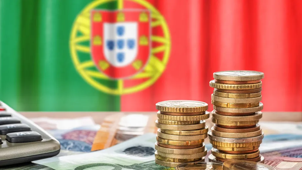 Execução orçamental: Excedente sobe para 4.154 milhões até