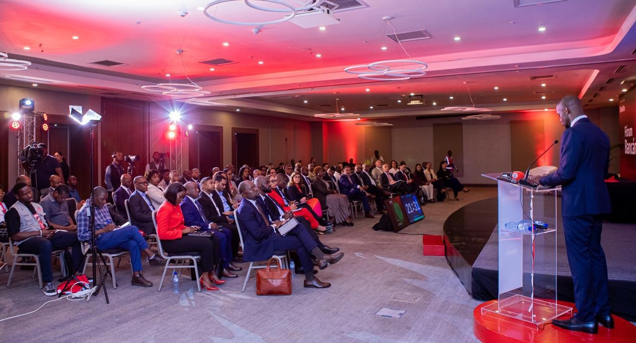 FMI Identifica "Riscos Crescentes" no Sistema Financeiro