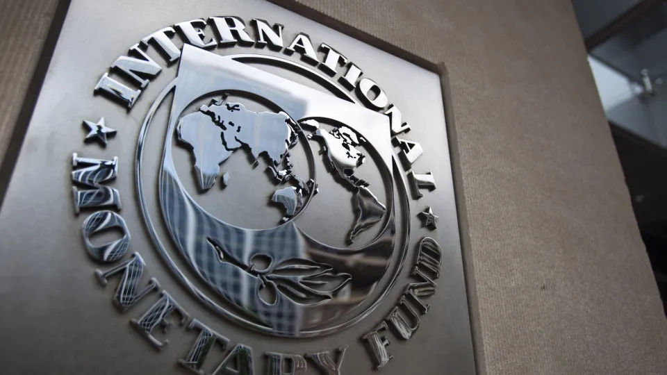 FMI diz que desafios de financiamento tornaram-se agudos em