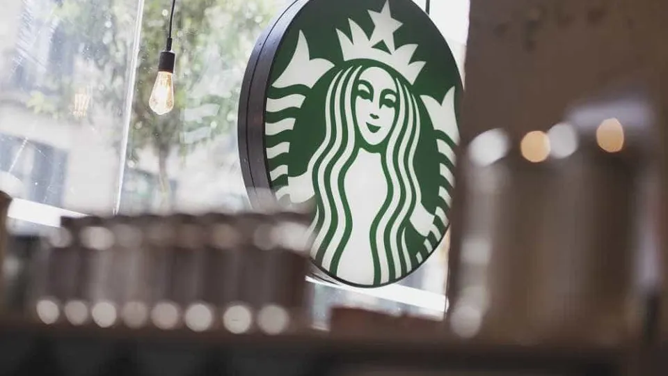 Greve da Starbucks alargada a 30 novas lojas nos Estados