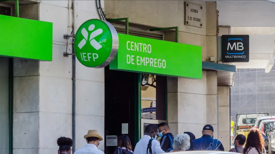 IEFP está a contactar jovens para oferecer emprego, diz