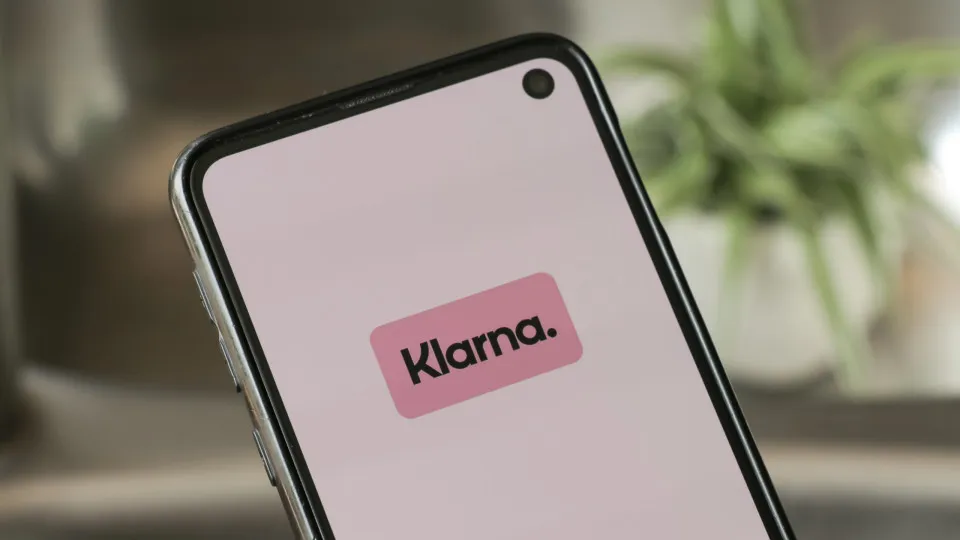Klarna lança cartão de débito em Portugal. Há três planos de