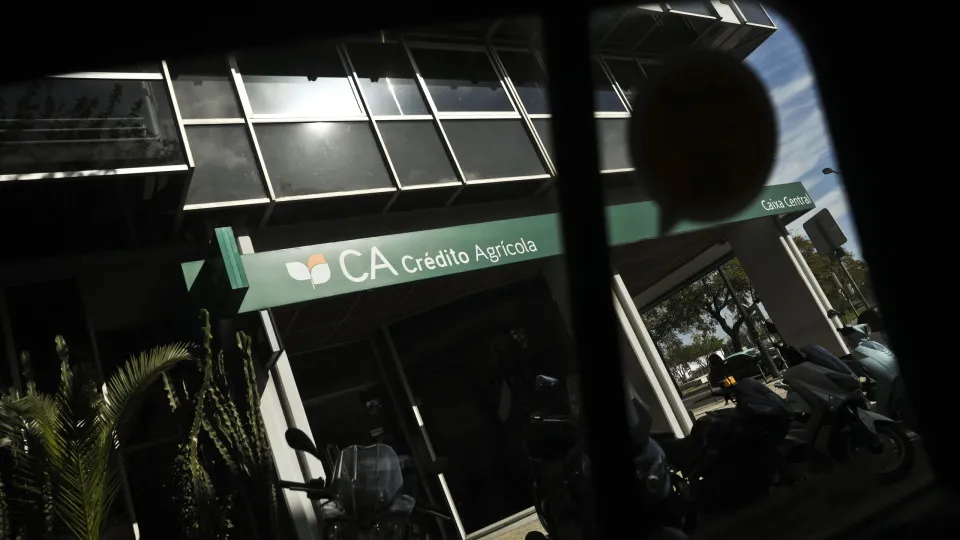 Lucro do Crédito Agrícola cai 30% para 241,6 milhões de