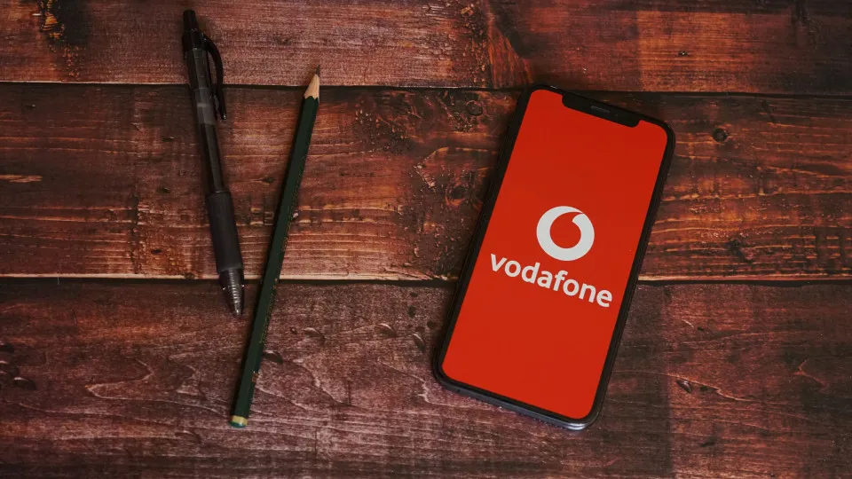 Lucros da Vodafone descem 13,8% para 1.052 milhões no 1.º