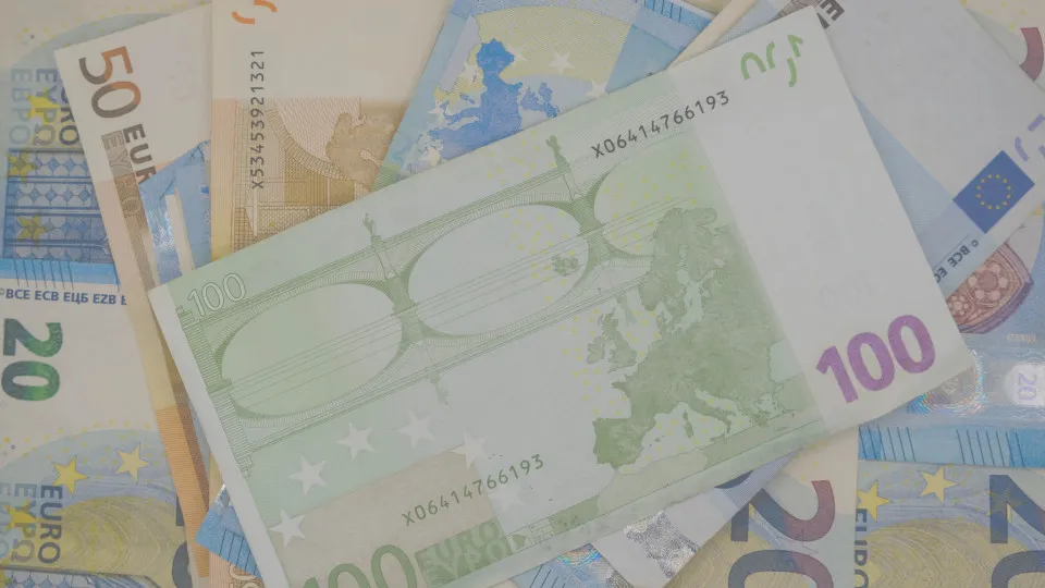 Mais um recorde: Valor em certificados de aforro sobe para