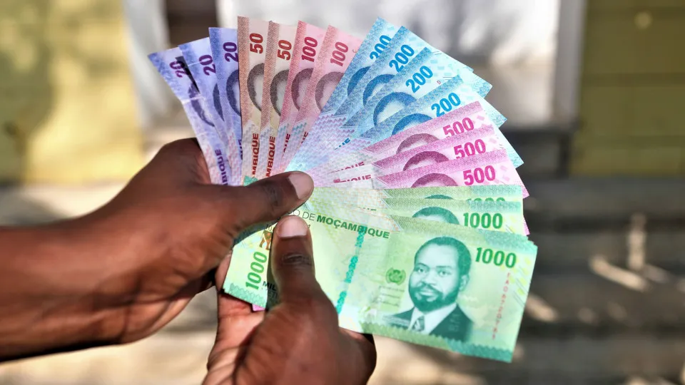Moçambique prevê gastar 7,4% do PIB com juros e amortização