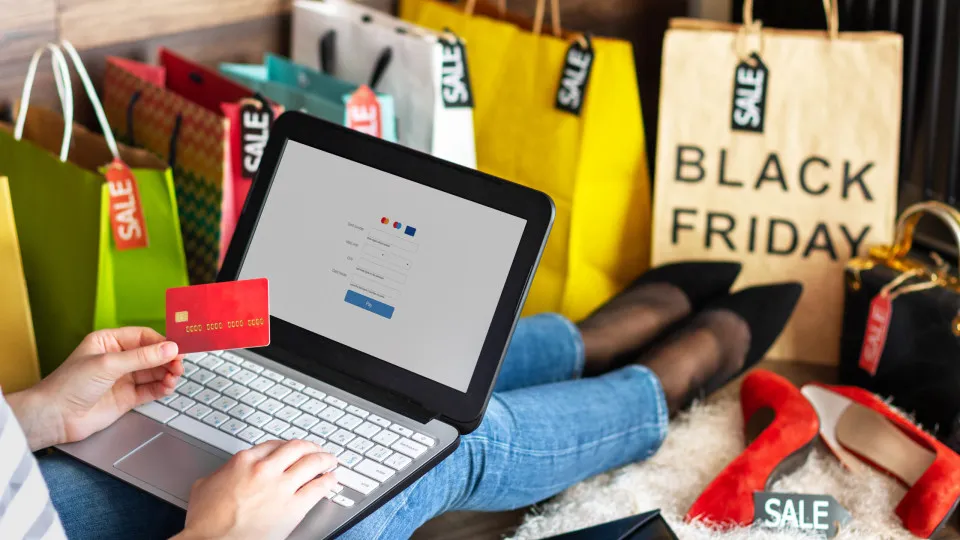 Novembro é o mês da Black Friday: "Garanta boas compras e