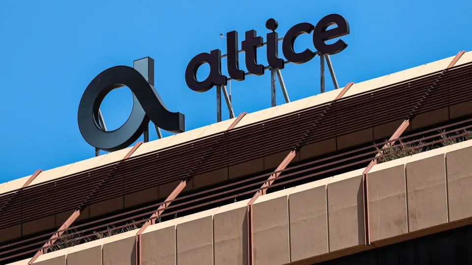 Perto de mil trabalhadores de saída até ao fim do ano da
