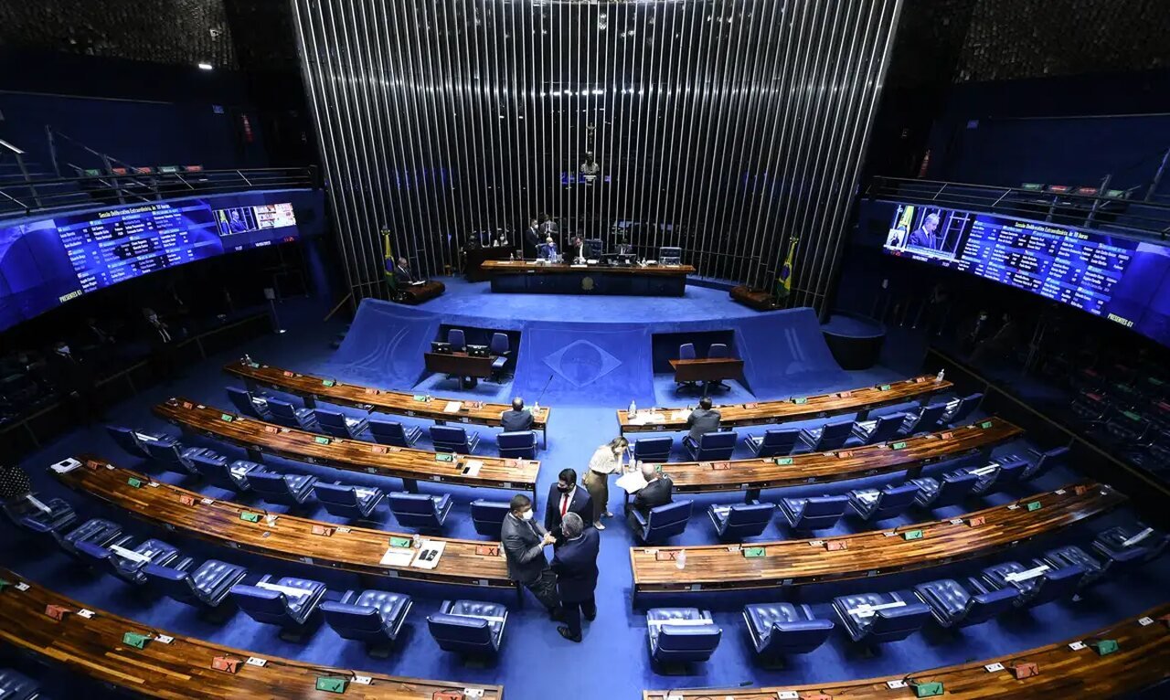 Senado Brasileiro Aprova Reestruturação da Dívida de