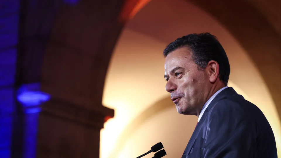 "Seria falhanço global" não aproveitar "estabilidade" para o