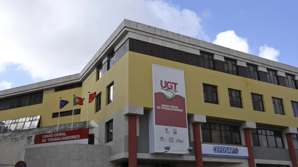 UGT entrega pré-aviso de greve na 5.ª feira e espera "novas