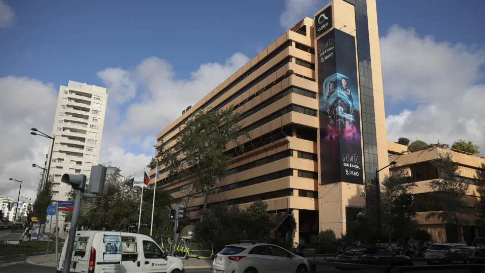 Altice penalizada por falhas no tempo de espera e