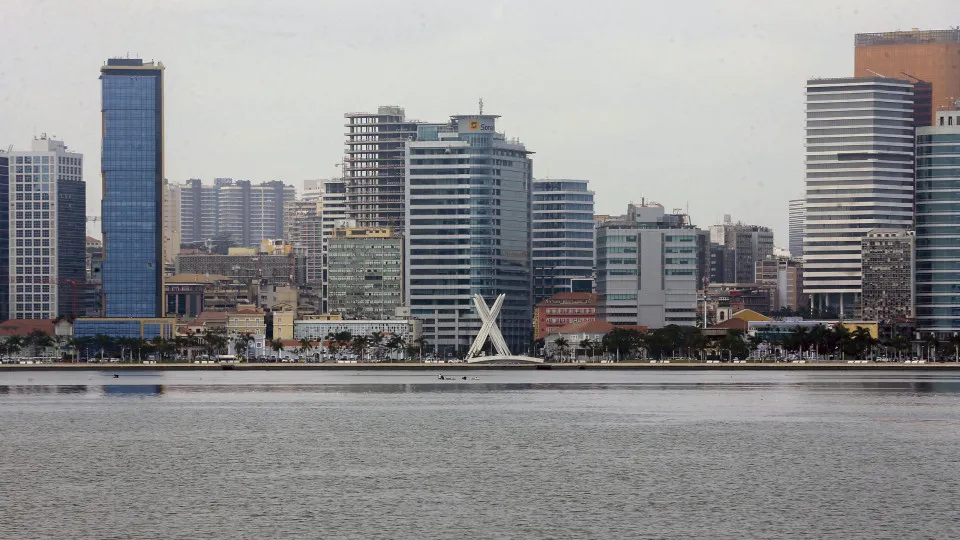 Angola quer aplicar taxa de turismo a visitantes