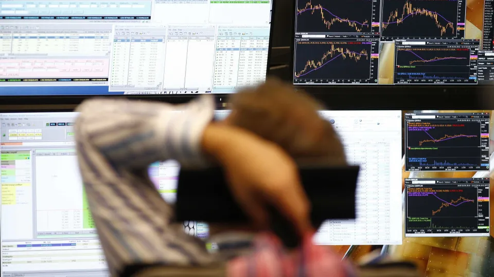 Bolsas europeias com ligeiras subidas em dia de início da