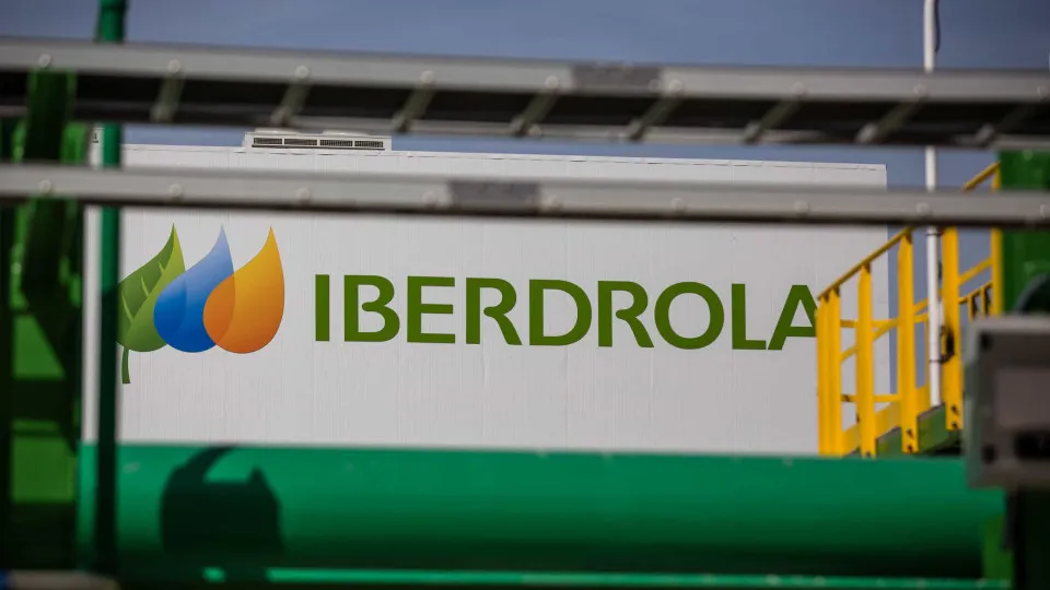 É cliente da Iberdrola? Preço da eletricidade permanecerá
