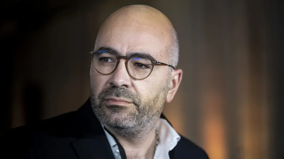 Governo lamenta morte de Romão Lavadinho: "Sentido pesar"