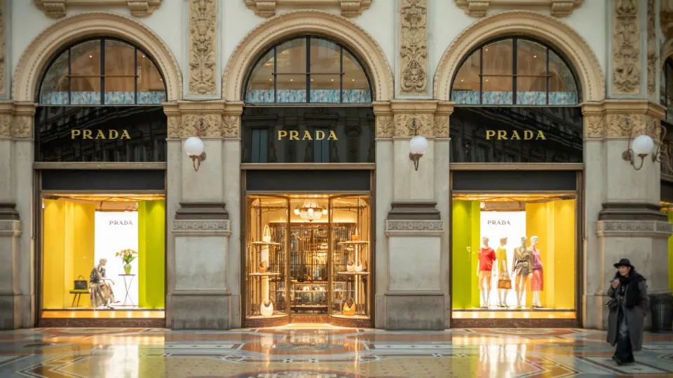 Itália. Treze marcas de luxo suspeitas de explorar