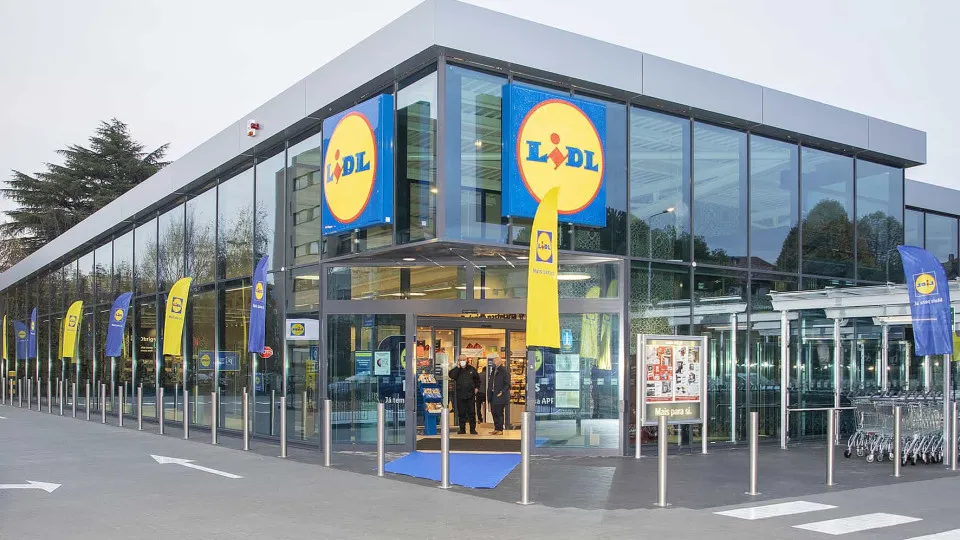 "Maior investimento salarial". Lidl sobe ordenado de entrada