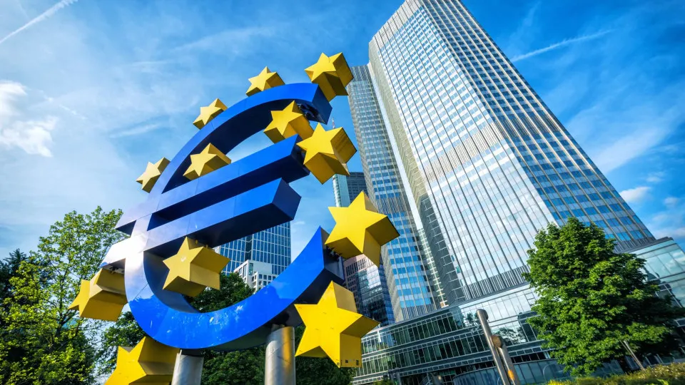 PIB da zona euro cresce 1,4% no terceiro trimestre