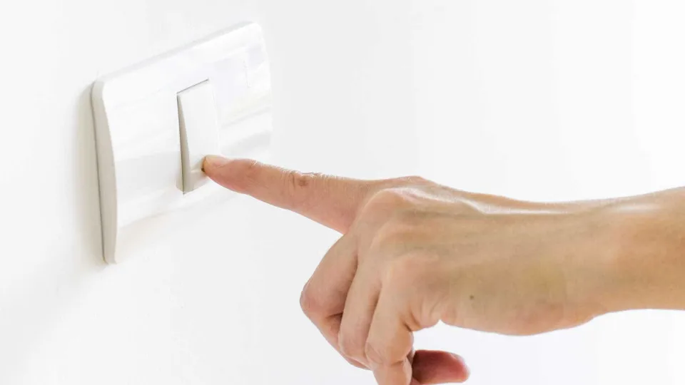 Vem aí mais um domingo com falhas de luz. Confira em que