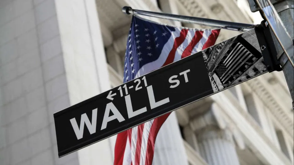Wall Street fecha em baixa com investidores preocupados com