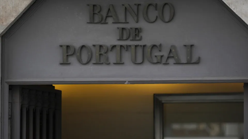 BdP avisa que Cesaltina Máquina não pode prestar serviços de