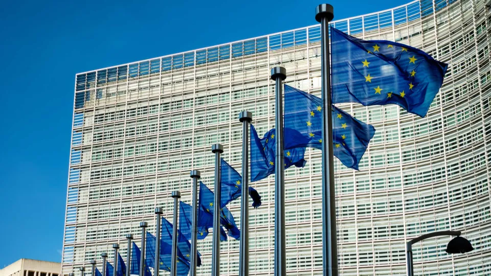 Bruxelas quer transição para digital avançado na UE entre