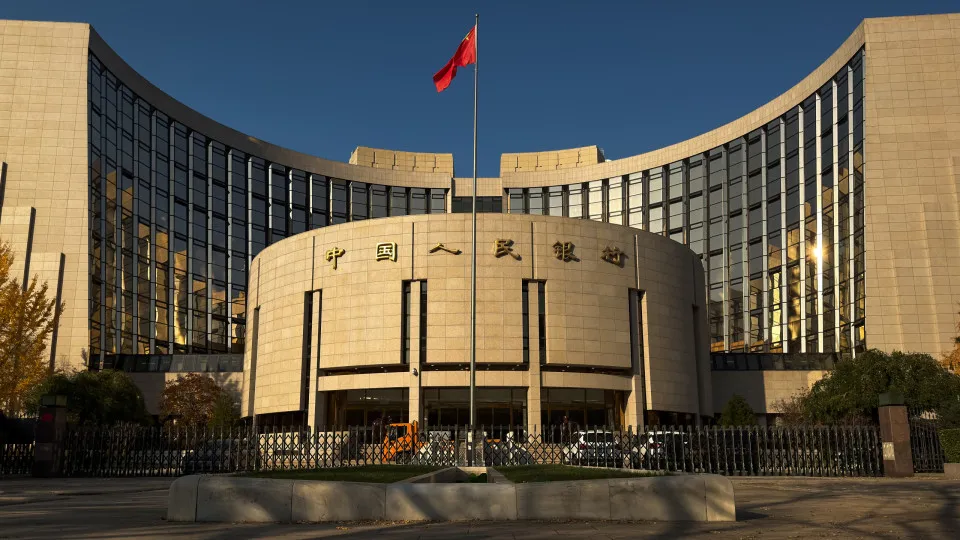 China mantém taxa de juro de referência em 3% pelo nono mês