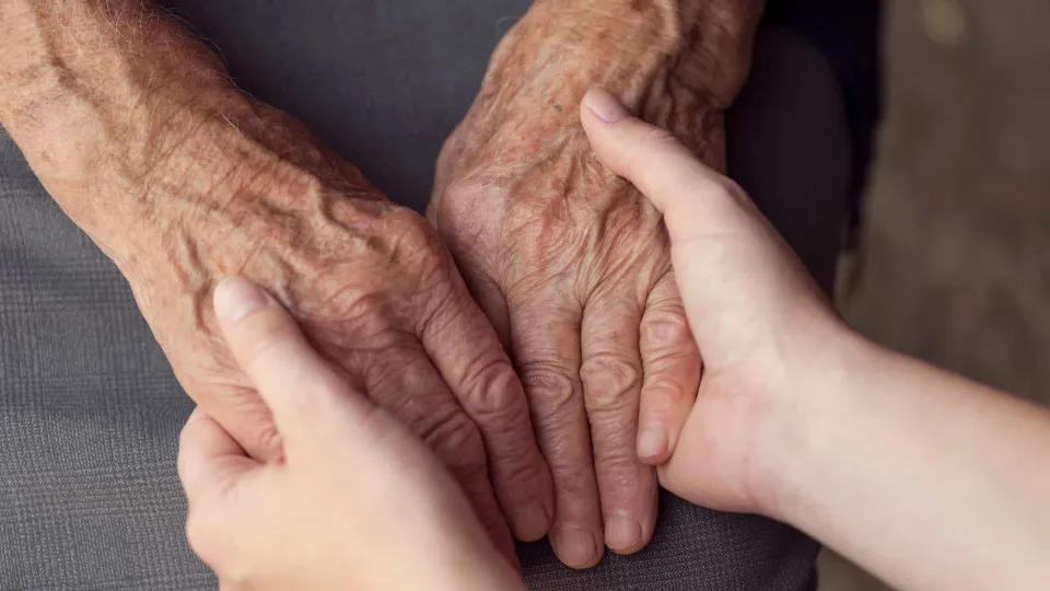 Complemento solidário para idosos aumenta em 2026. Veja