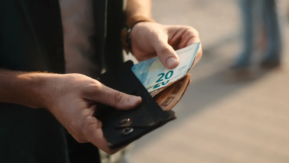 Esteve de baixa? Peça a compensação pelos subsídios de