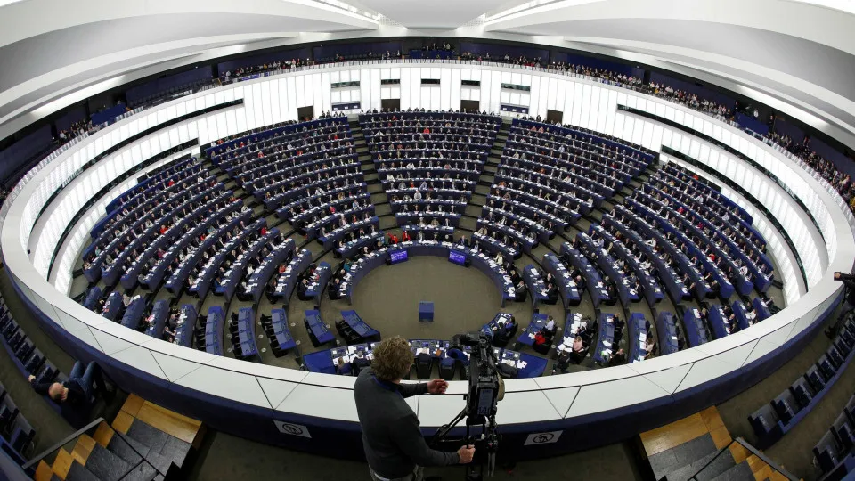 Eurodeputados pedem que se congele aprovação de acordo