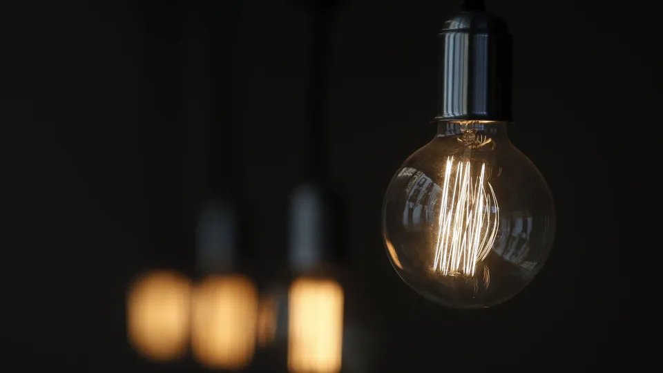 Menos de 2.000 clientes sem energia em Portugal continental