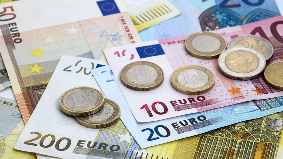 OE2025: Excedente do Estado sobe para 2.836 milhões de euros