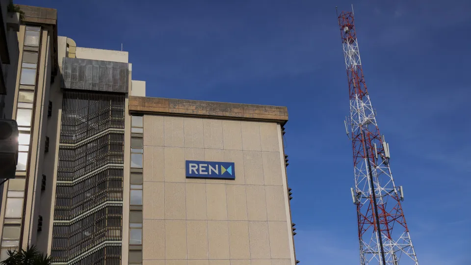 PSI continua em máximos com REN a liderar os ganhos e a