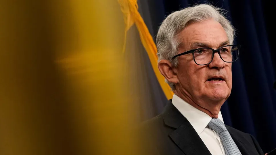 Powell confiante na manutenção de independência da Fed face
