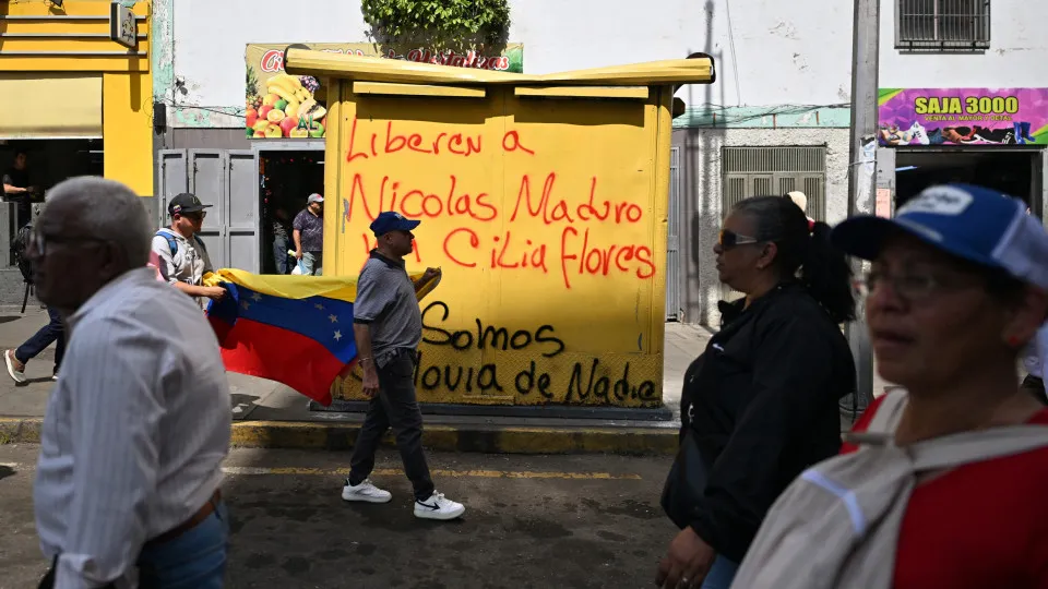 Venezuela: Supermercados com poucas mercadorias e a preços