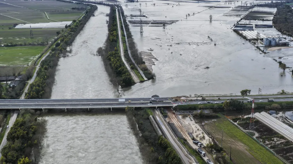 A1 em Coimbra pode reabrir "nos próximos dias" de forma