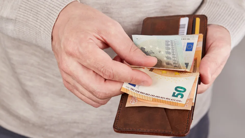 Aumentos salariais para a Função Pública já têm luz verde: