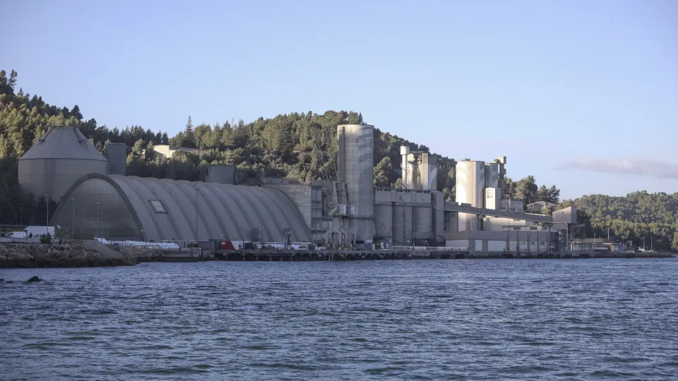 Autoridade da Concorrência dá 'luz verde' à compra da Secil