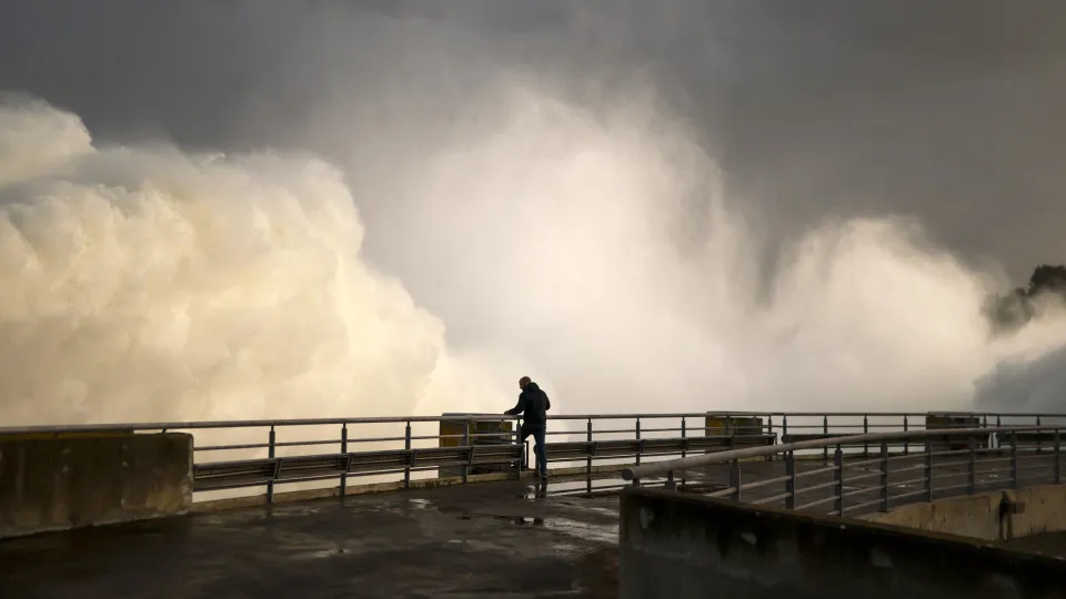 Comboio de tempestades trouxe "incerteza". Qual o impacto